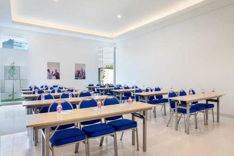 POP! Hotel Pemuda Semarang - Toplantı