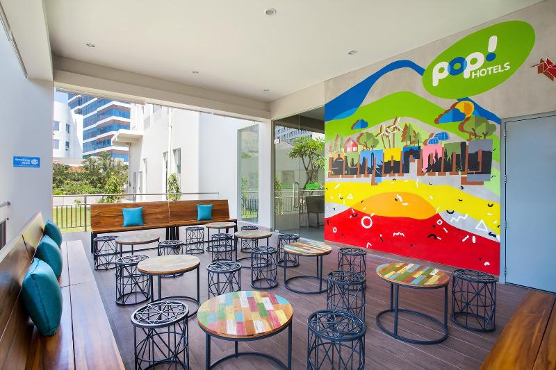 POP! Hotel Pemuda Semarang - Teras