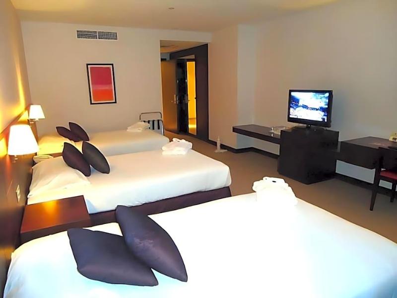 Al Jazira Club Hotel - Genel