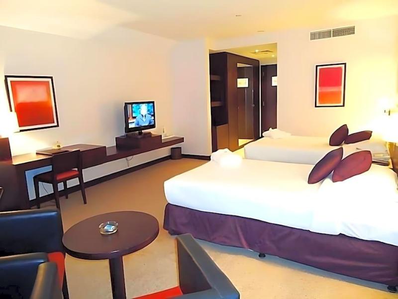 Al Jazira Club Hotel - Genel