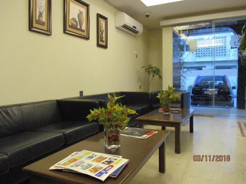 Sovereign Hotel - Lobi
