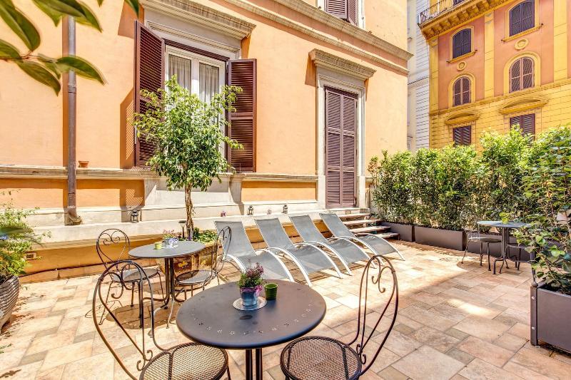 Ecce Roma Suites - Teras