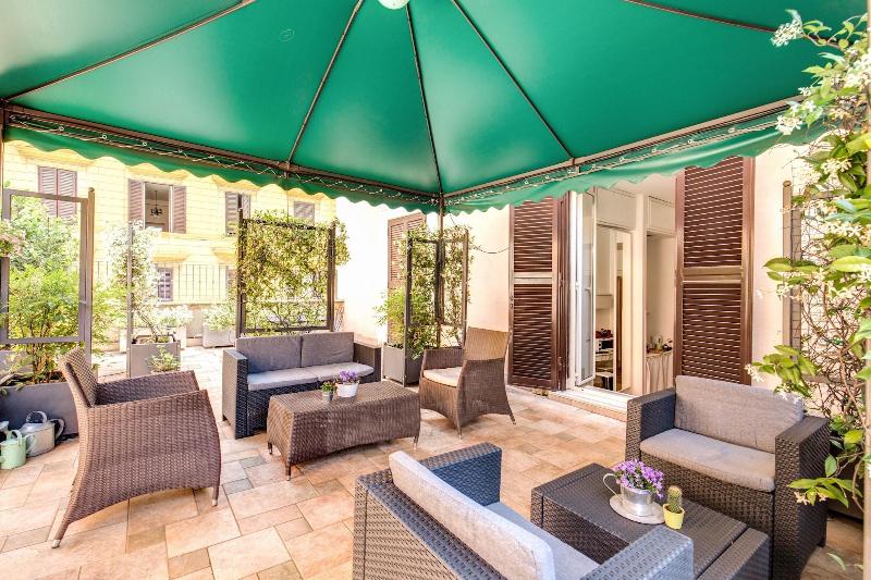 Ecce Roma Suites - Teras