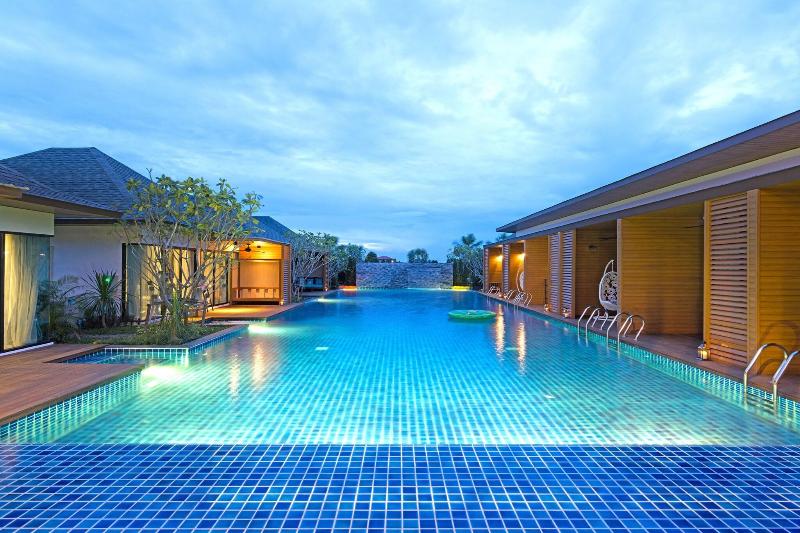 Vann Hua Hin Resort - Havuz