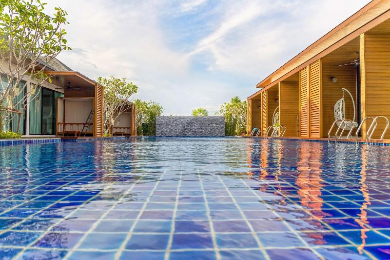 Vann Hua Hin Resort - Havuz