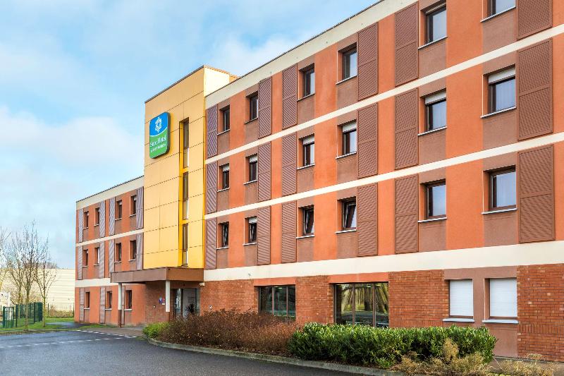 Sure Hotel by Best Western St-Amand-les-Eaux - Genel
