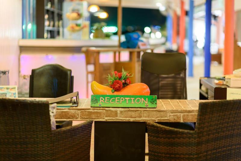 Lareena Resort Koh Larn Pattaya - Lobi