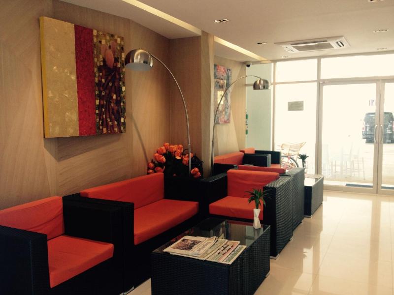 Kavinburi Green Hotel - Lobi