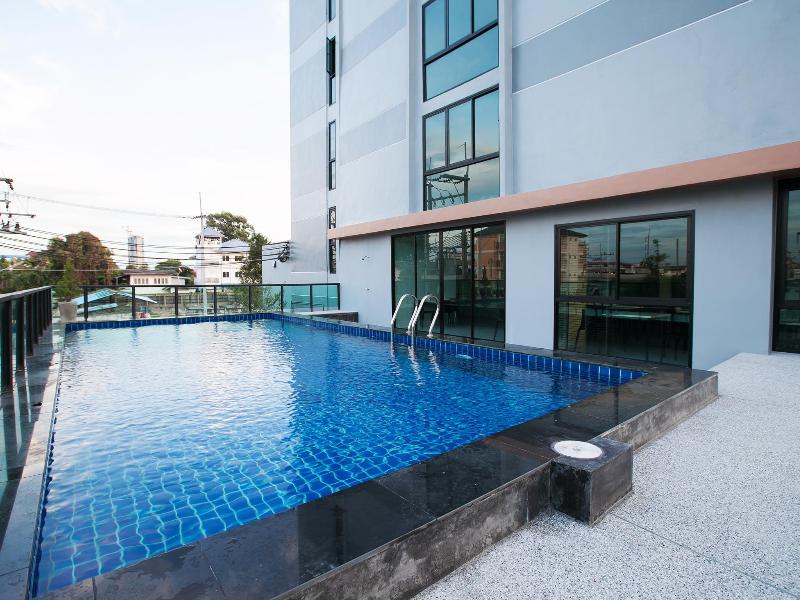 B2 South Pattaya Premier Hotel - Plaj