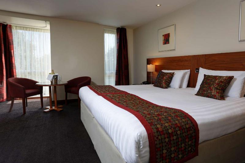 Best Western Kings Manor Hotel - Oda