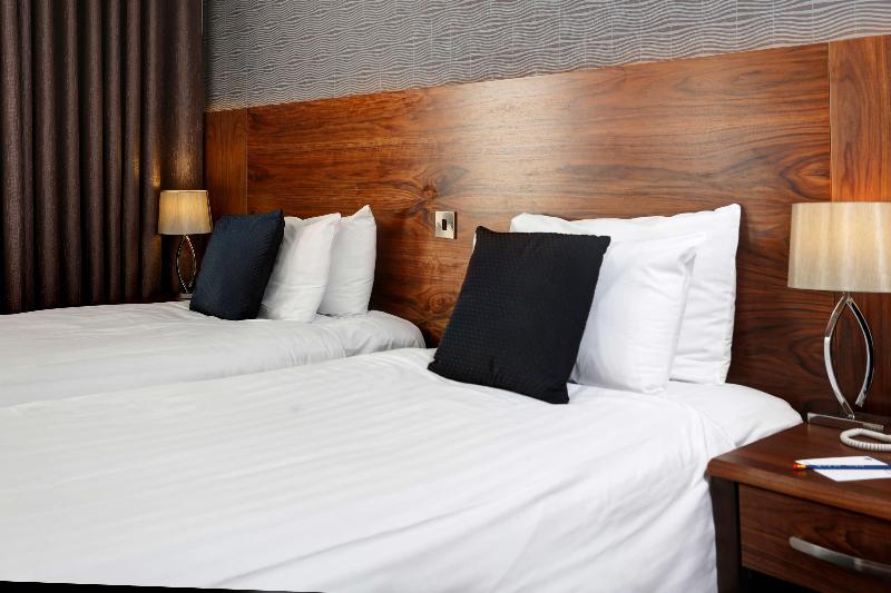 Best Western Kings Manor Hotel - Oda