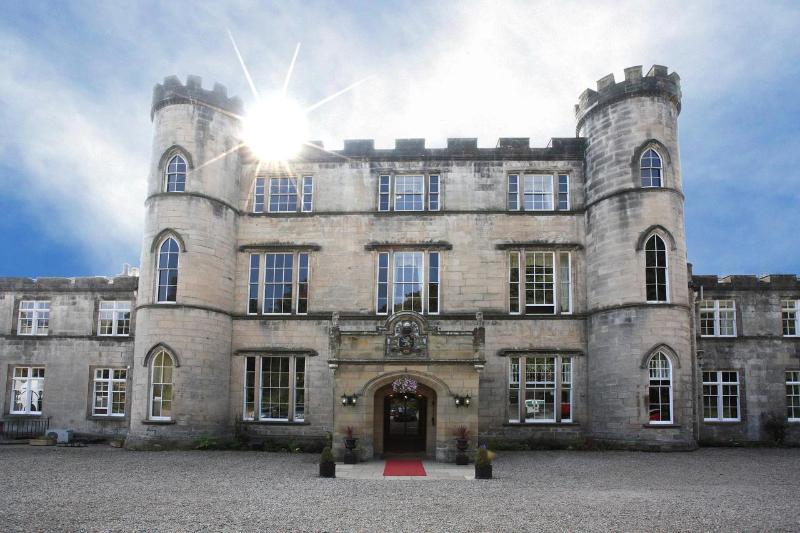 Melville Castle Hotel - Genel