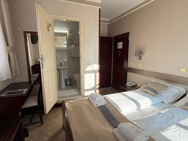 Garni Hotel Lav - Oda