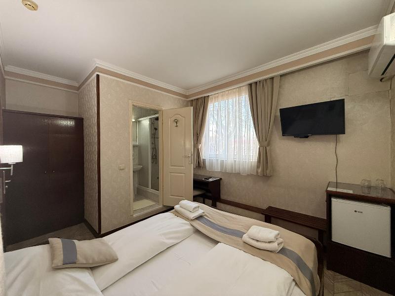 Garni Hotel Lav - Oda