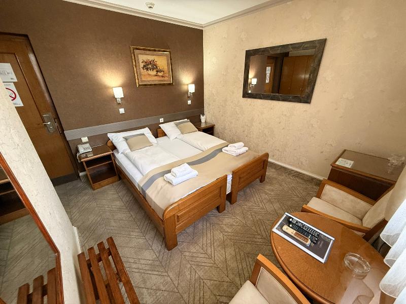 Garni Hotel Lav - Oda