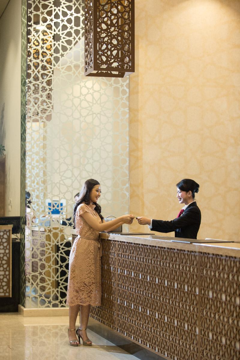 Hotel Santika Gresik - Lobi