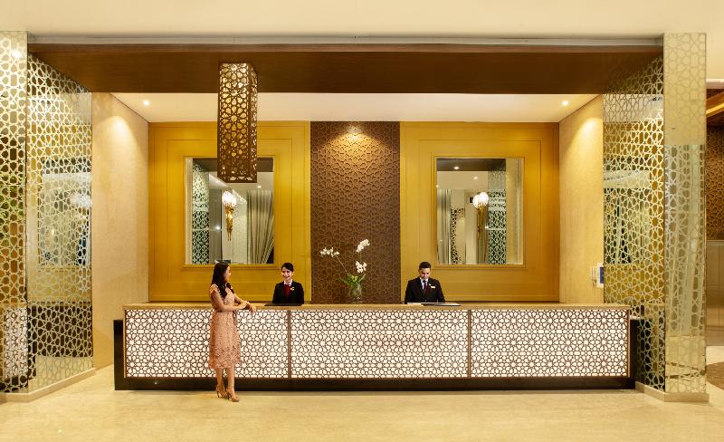 Hotel Santika Gresik - Lobi