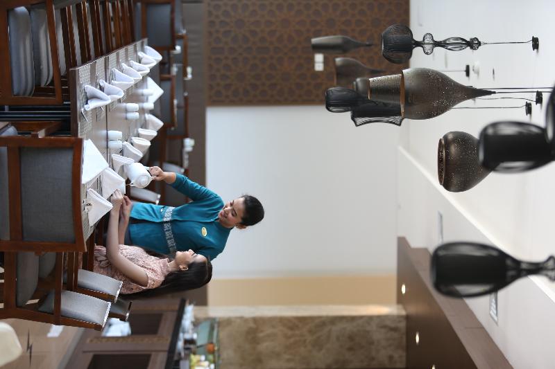 Hotel Santika Gresik - Restoran