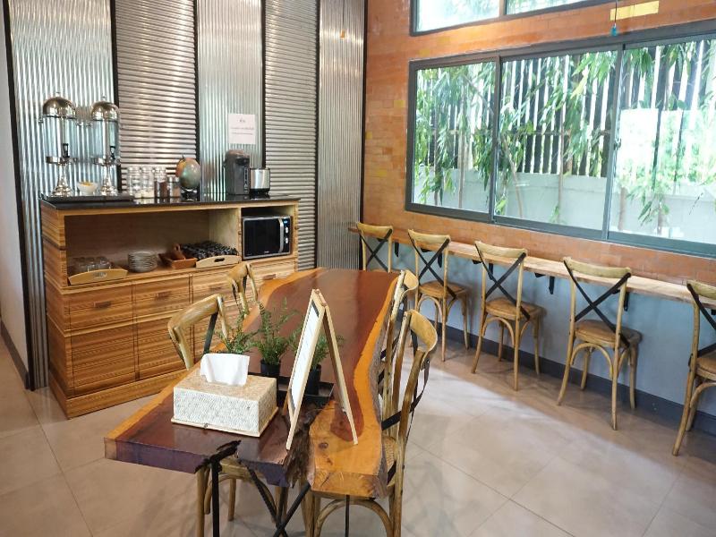 Stone Head Hua Hin Hotel - Restoran