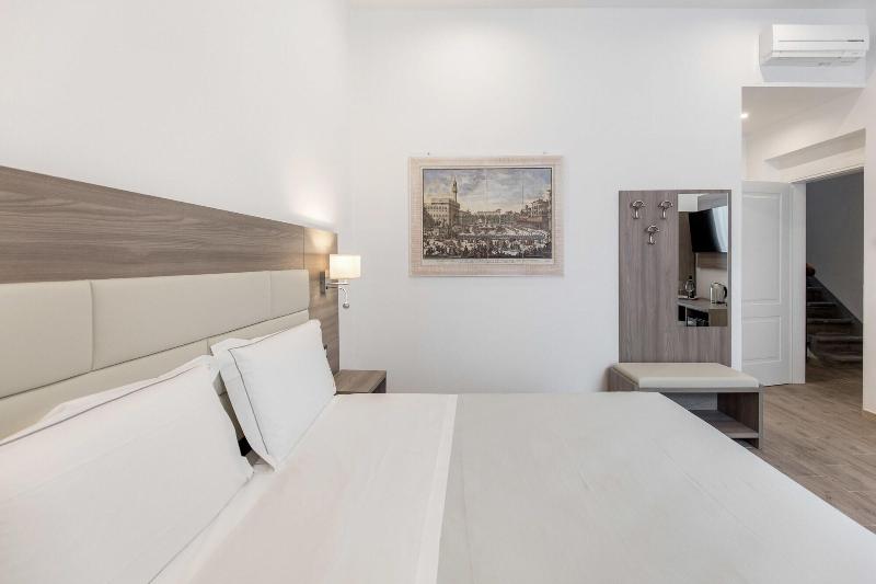 Apollo Guest House - Oda