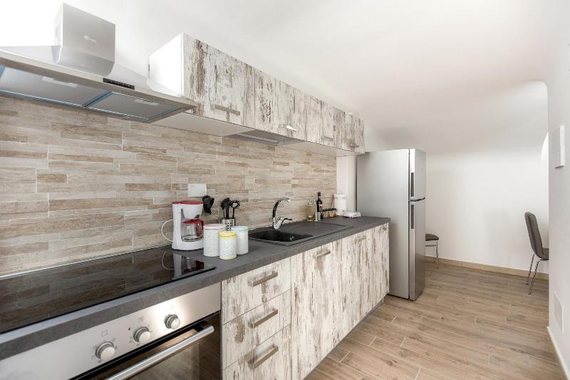 Apollo Guest House - Oda