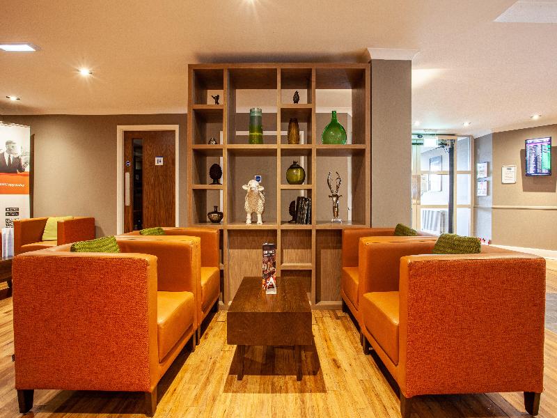 Holiday Inn Express Edinburgh Airport - Lobi