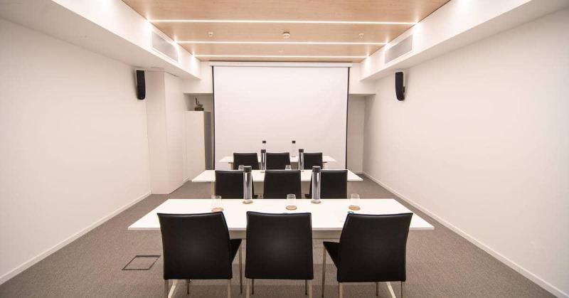 Innside Milano Torre Galfa - Toplantı