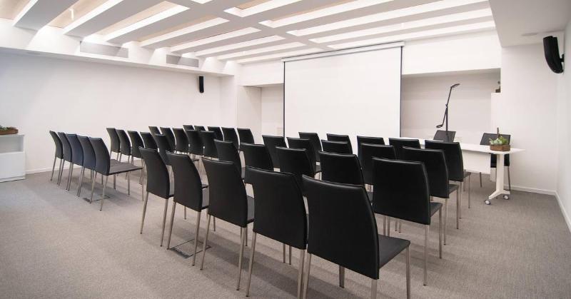 Innside Milano Torre Galfa - Toplantı