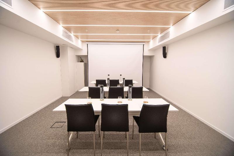 Innside Milano Torre Galfa - Toplantı