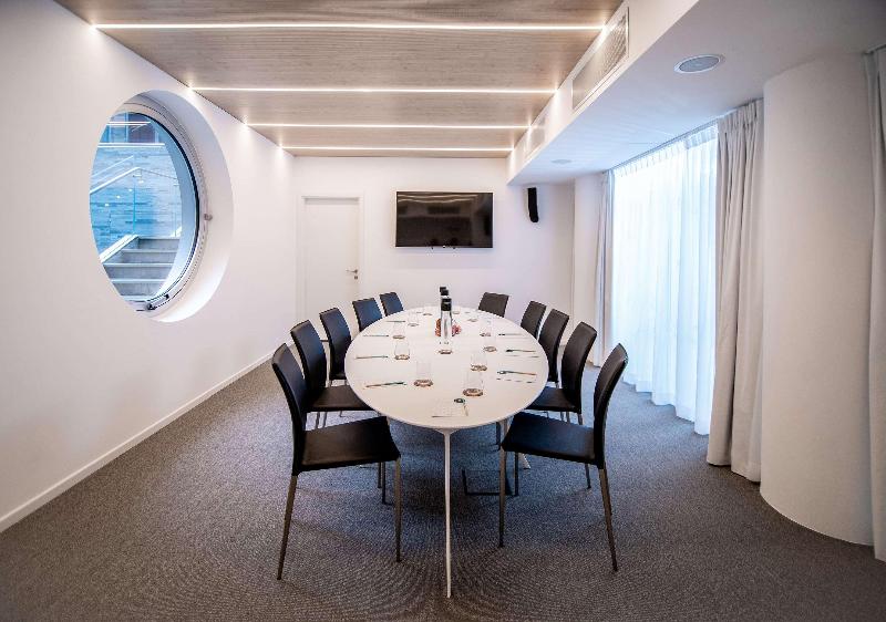 Innside Milano Torre Galfa - Toplantı