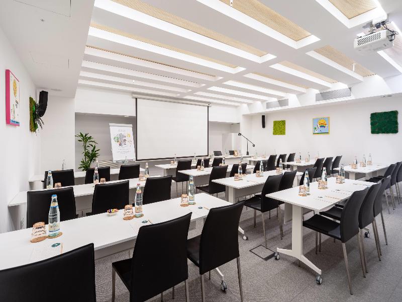 Innside Milano Torre Galfa - Toplantı