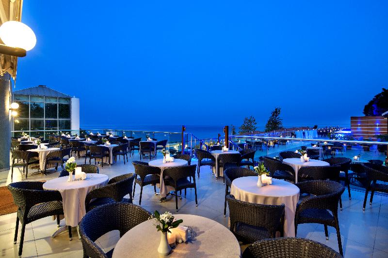 Pine Bay Holiday Resort - Bar