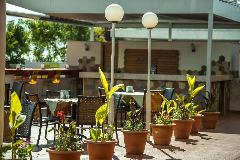 Pine Bay Holiday Resort - Lobi