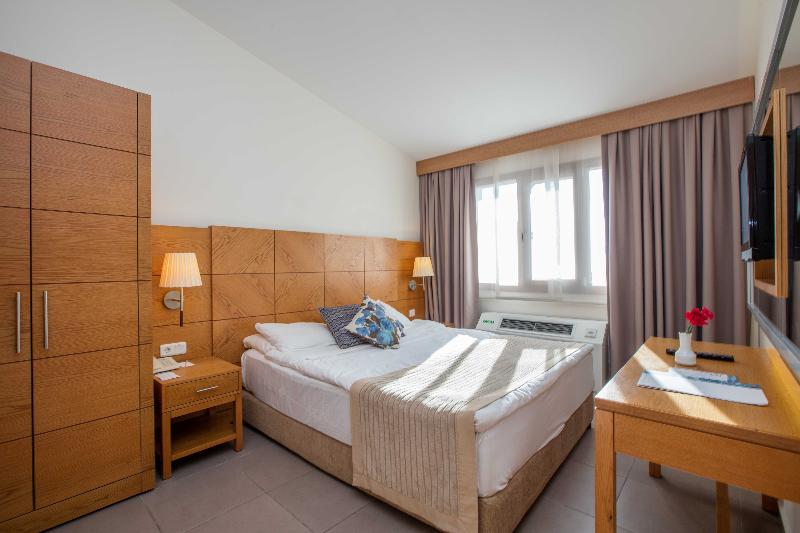 Pine Bay Holiday Resort - Oda