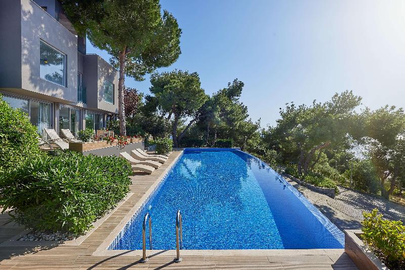 Pine Bay Holiday Resort - Oda