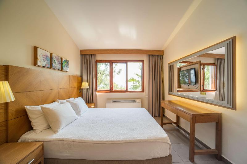 Pine Bay Holiday Resort - Oda