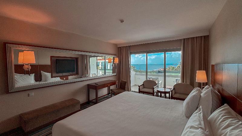 Pine Bay Holiday Resort - Oda