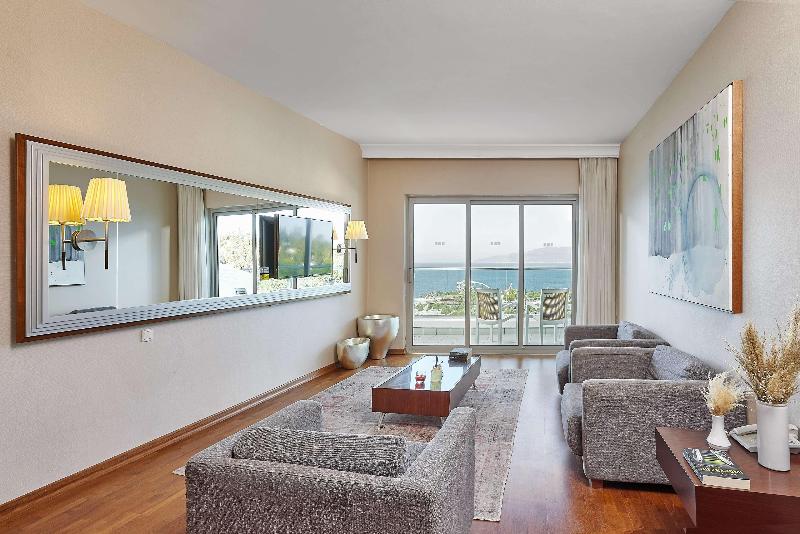 Pine Bay Holiday Resort - Oda