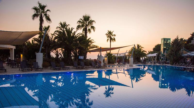 Pine Bay Holiday Resort - Havuz