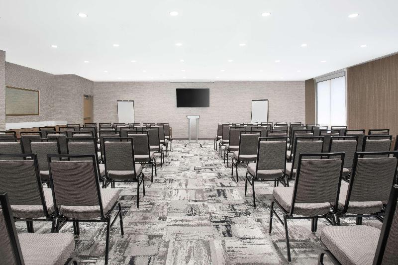 Home2 Suites by Hilton Long Island Brookhaven - Toplantı