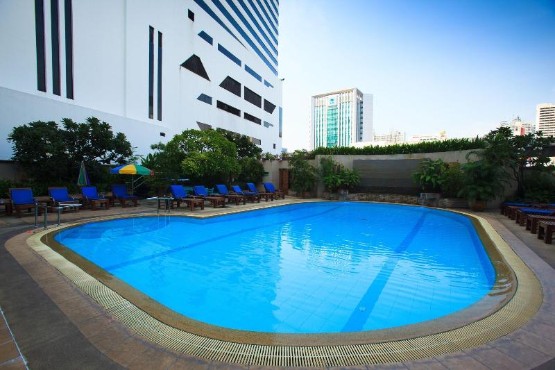 Nana Hotel Bangkok - Havuz