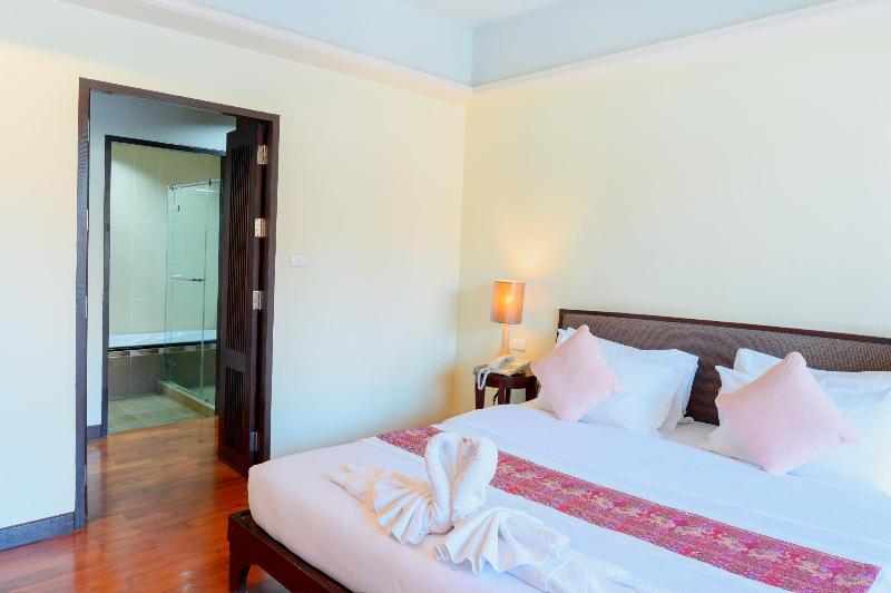 Le Casa Bang Saen Hotel - Oda