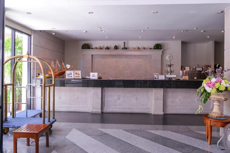 Sandy Spring Hotel - Lobi