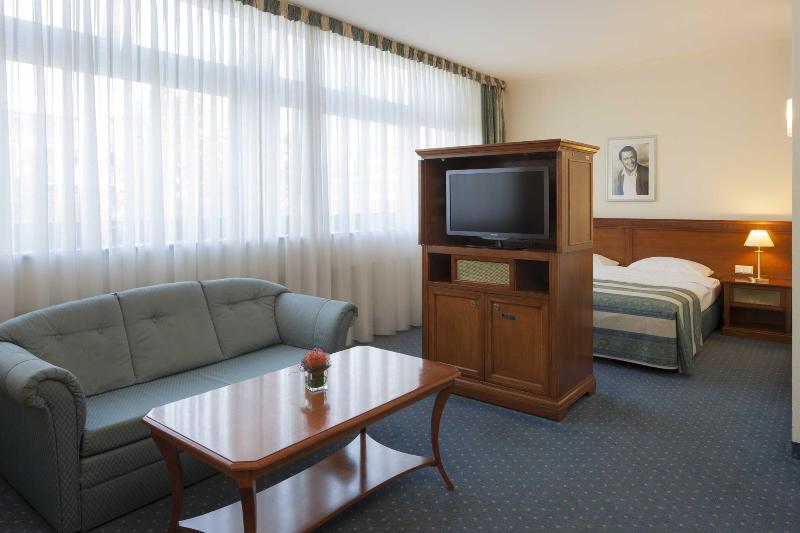 Hollywood Media Hotel - Oda