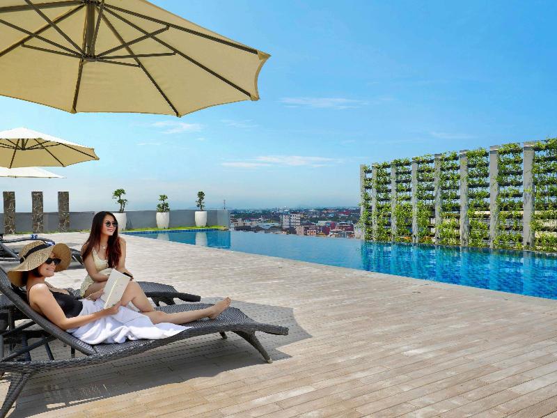 Novotel Suites Yogyakarta - Havuz