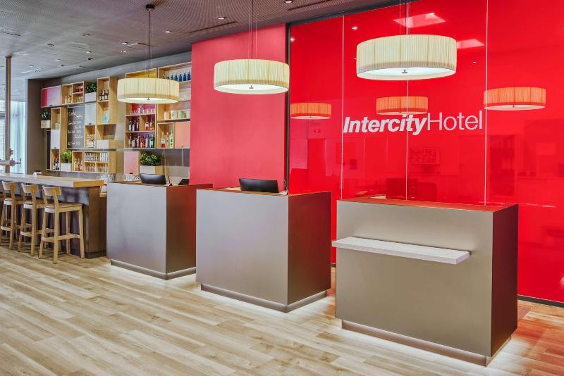 IntercityHotel Hamburg-Barmbek - Lobi