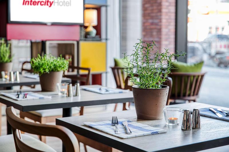 IntercityHotel Hamburg-Barmbek - Restoran