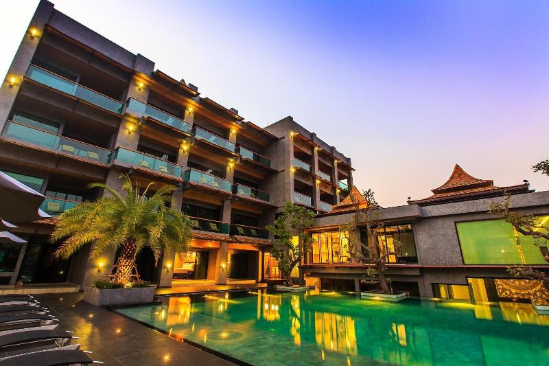 I Calm Resort - Genel