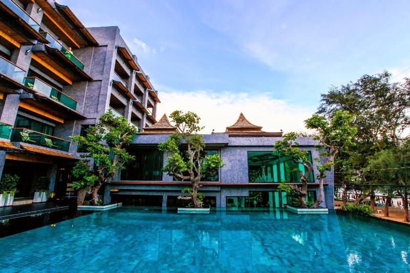 I Calm Resort - Genel