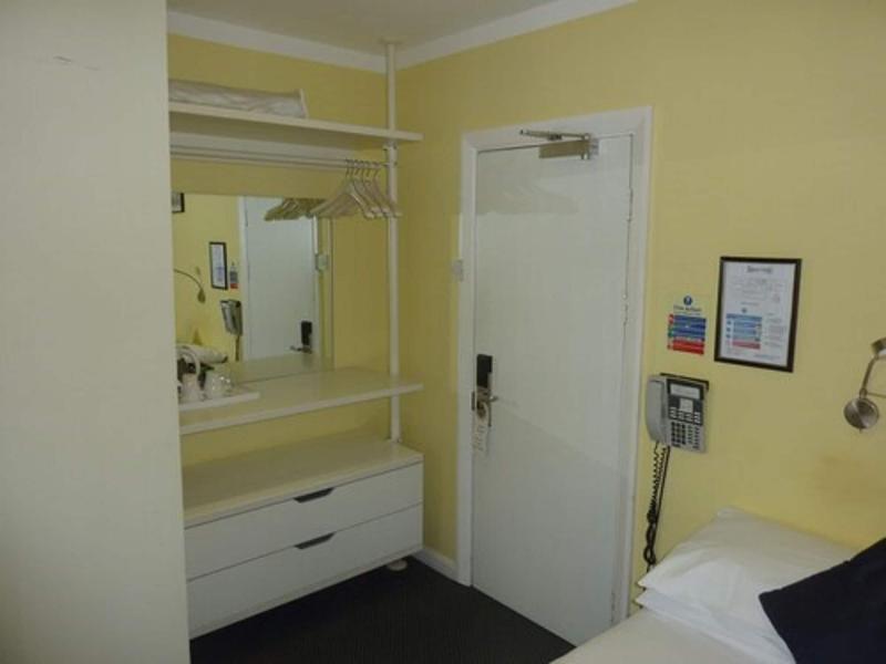 Manor Hotel - Oda